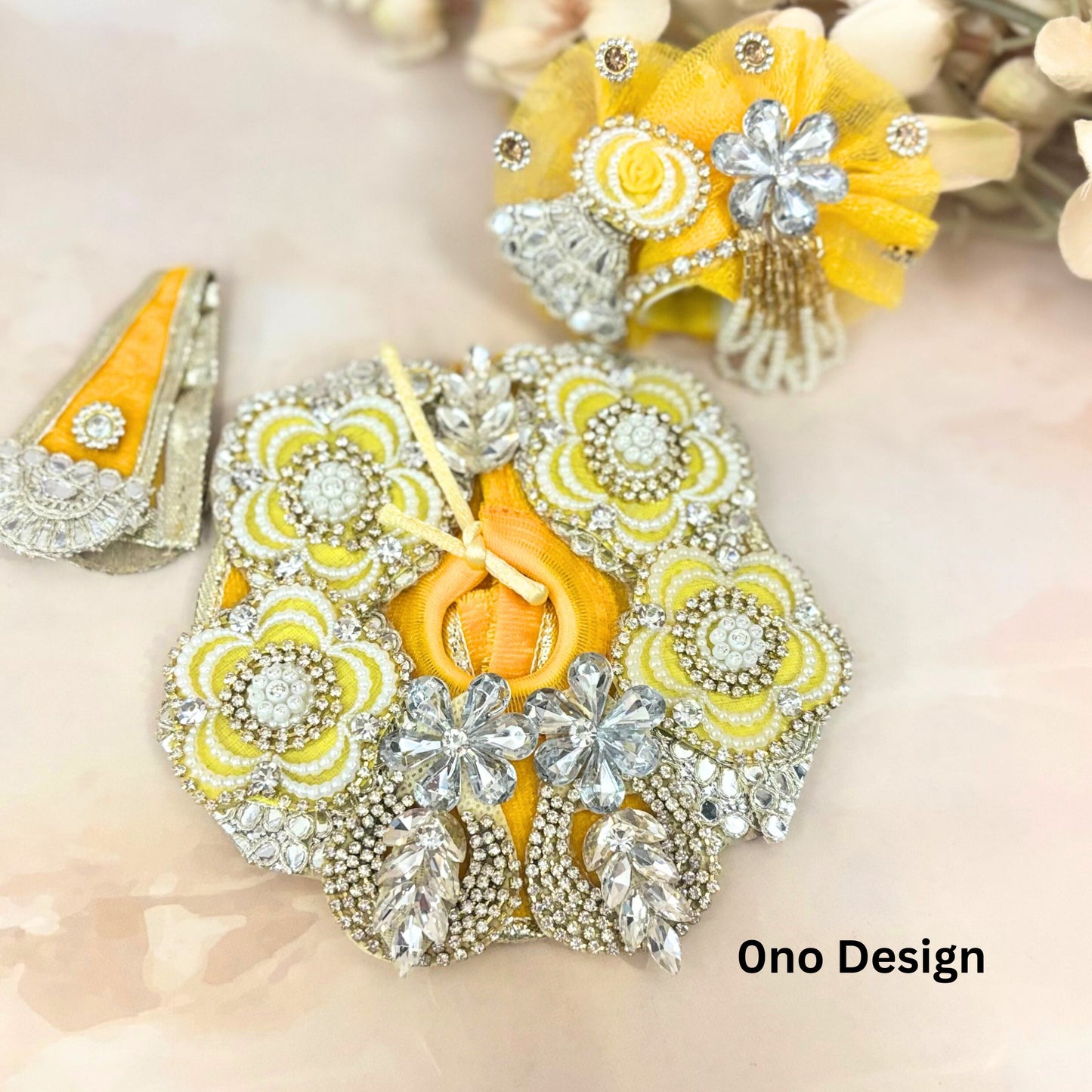 Haripīta Laddu Gopal Dress