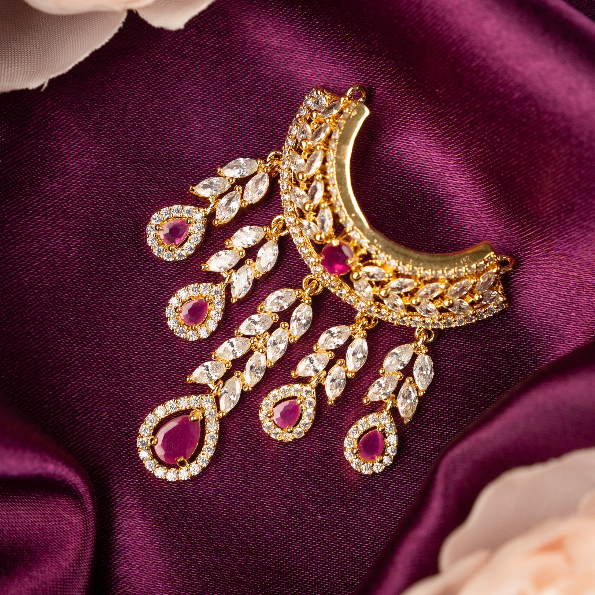 Rakt Madhuri Necklace