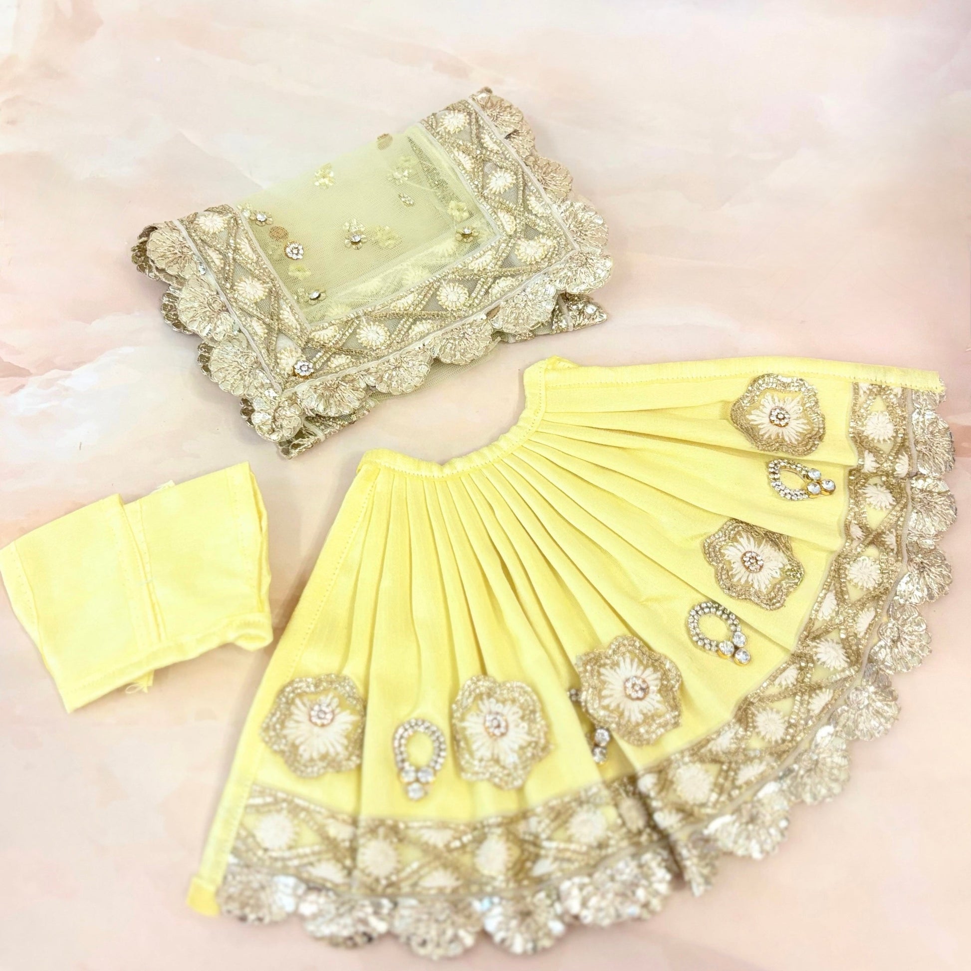 Gaurprabha Radha Krishna Dress