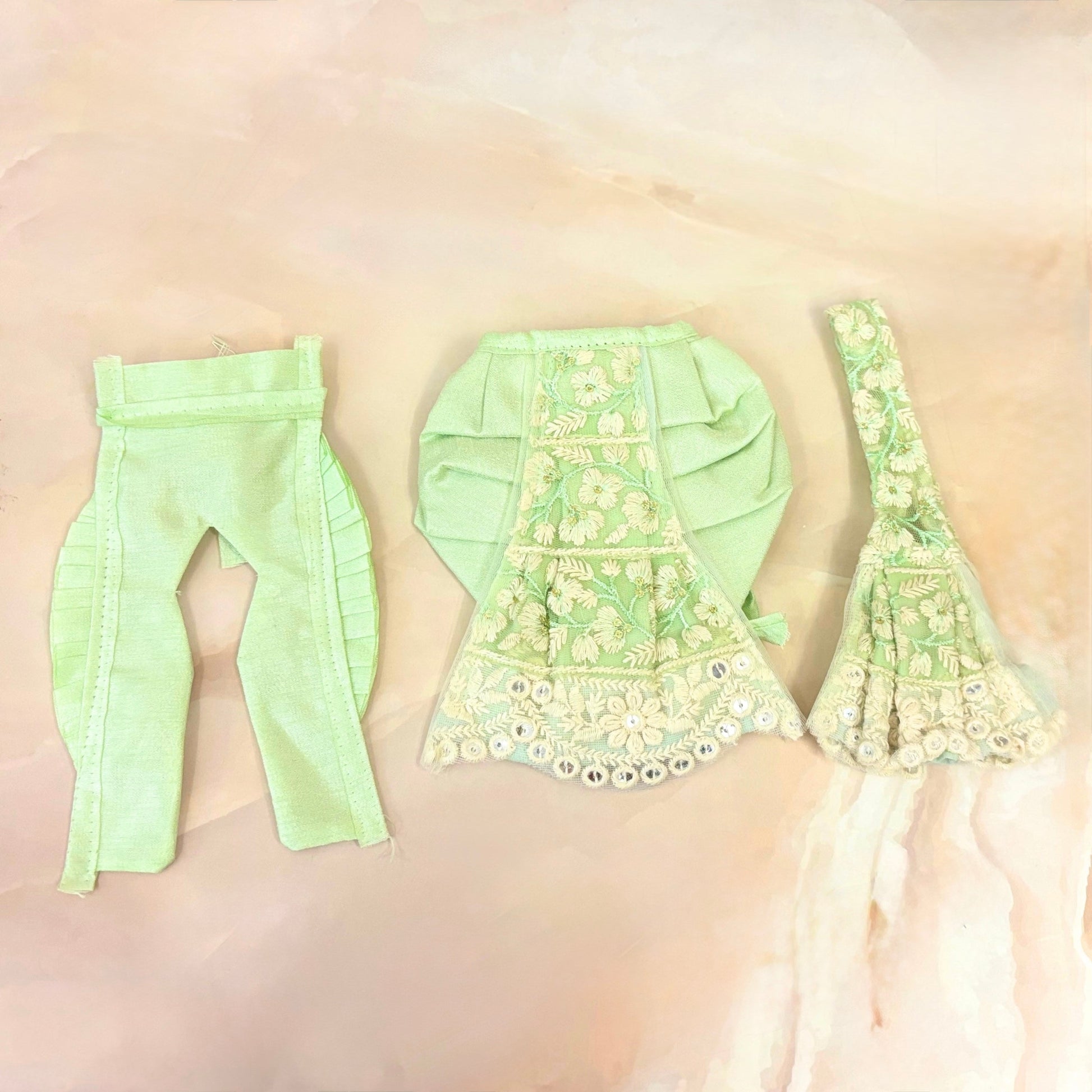 Haritaamrit Radha Krishna Dress