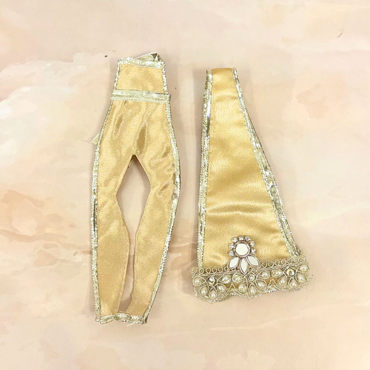 Suvarṇachandra Laddu Gopal Dress