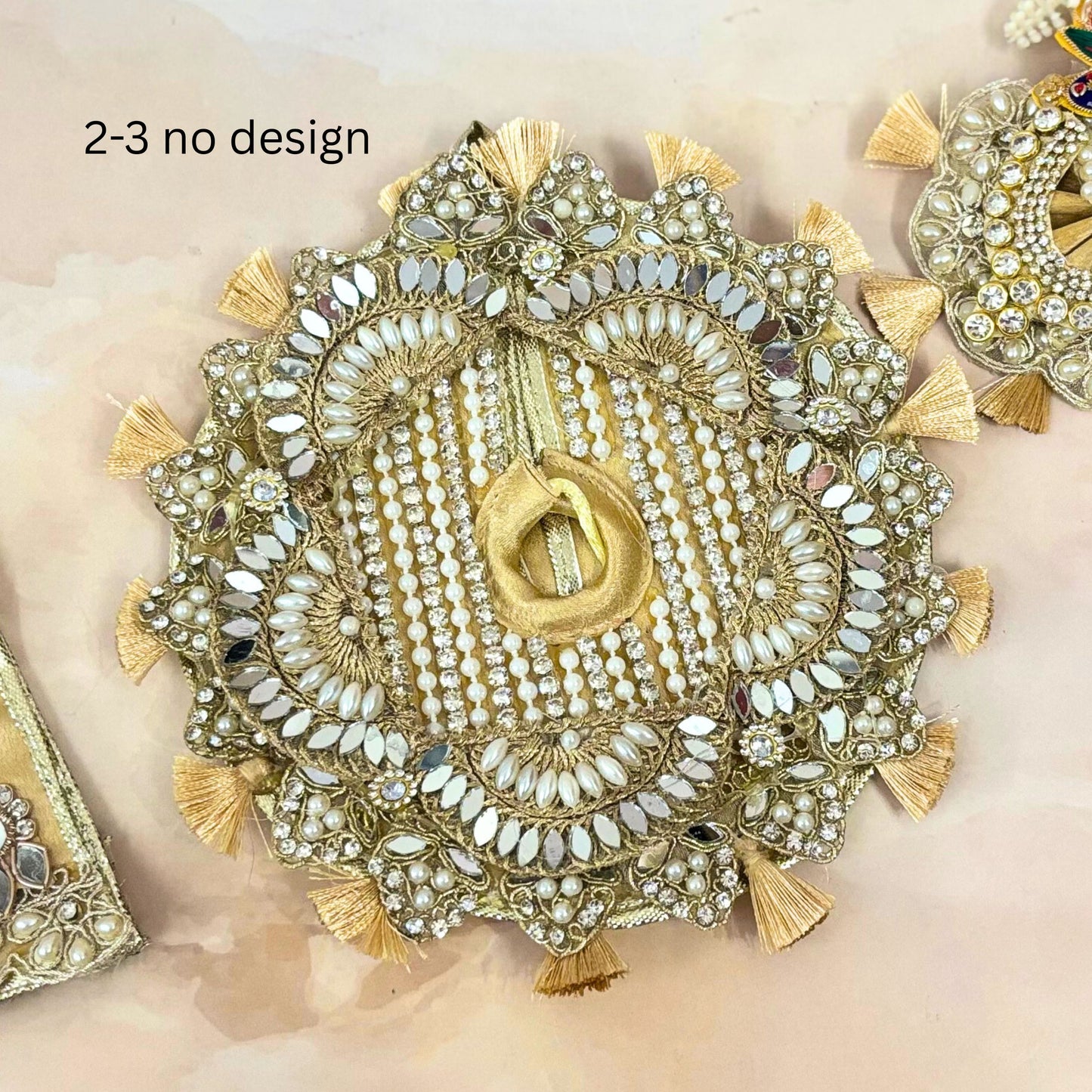 Suvarṇachandra Laddu Gopal Dress