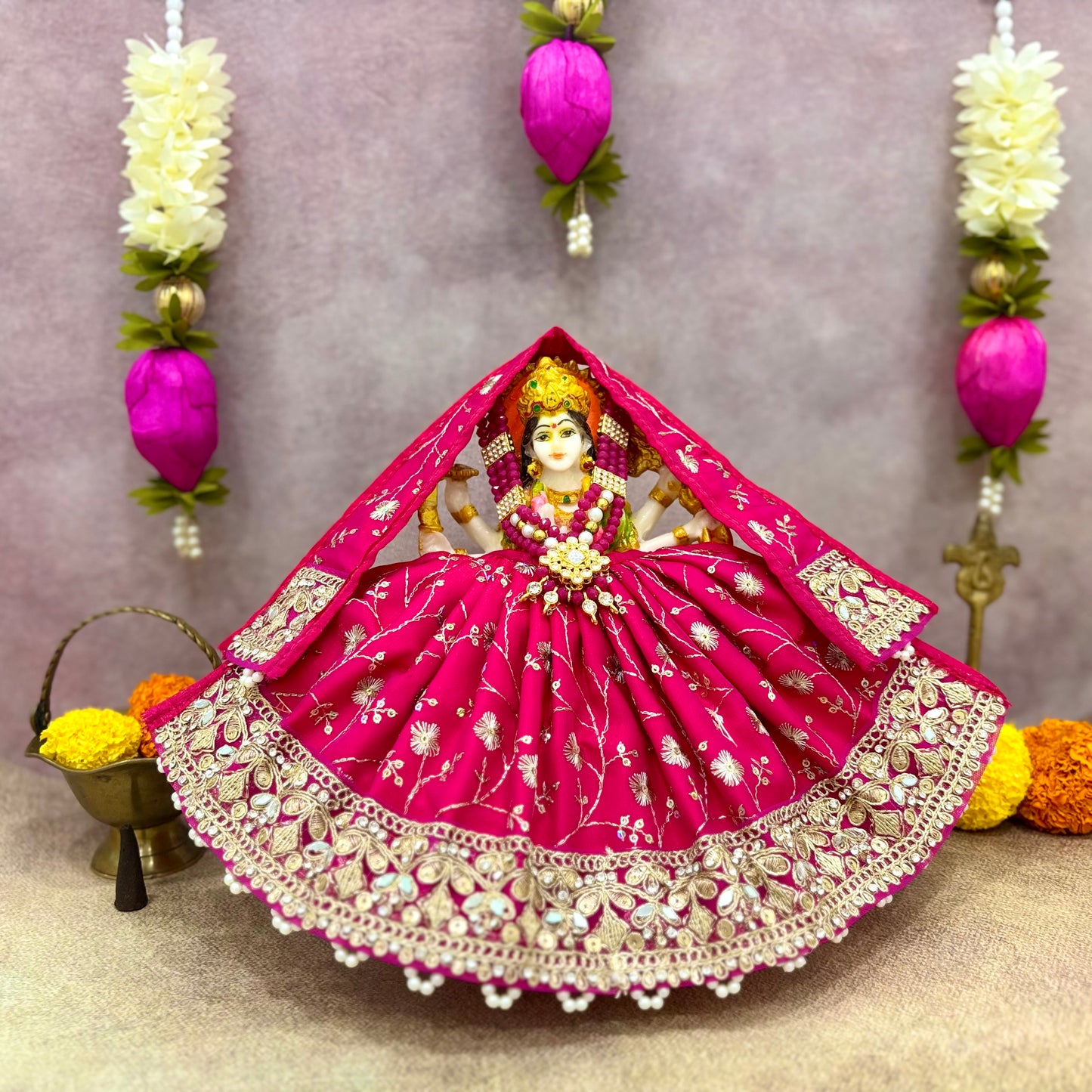 Rani Shringarika Mata Rani Dress