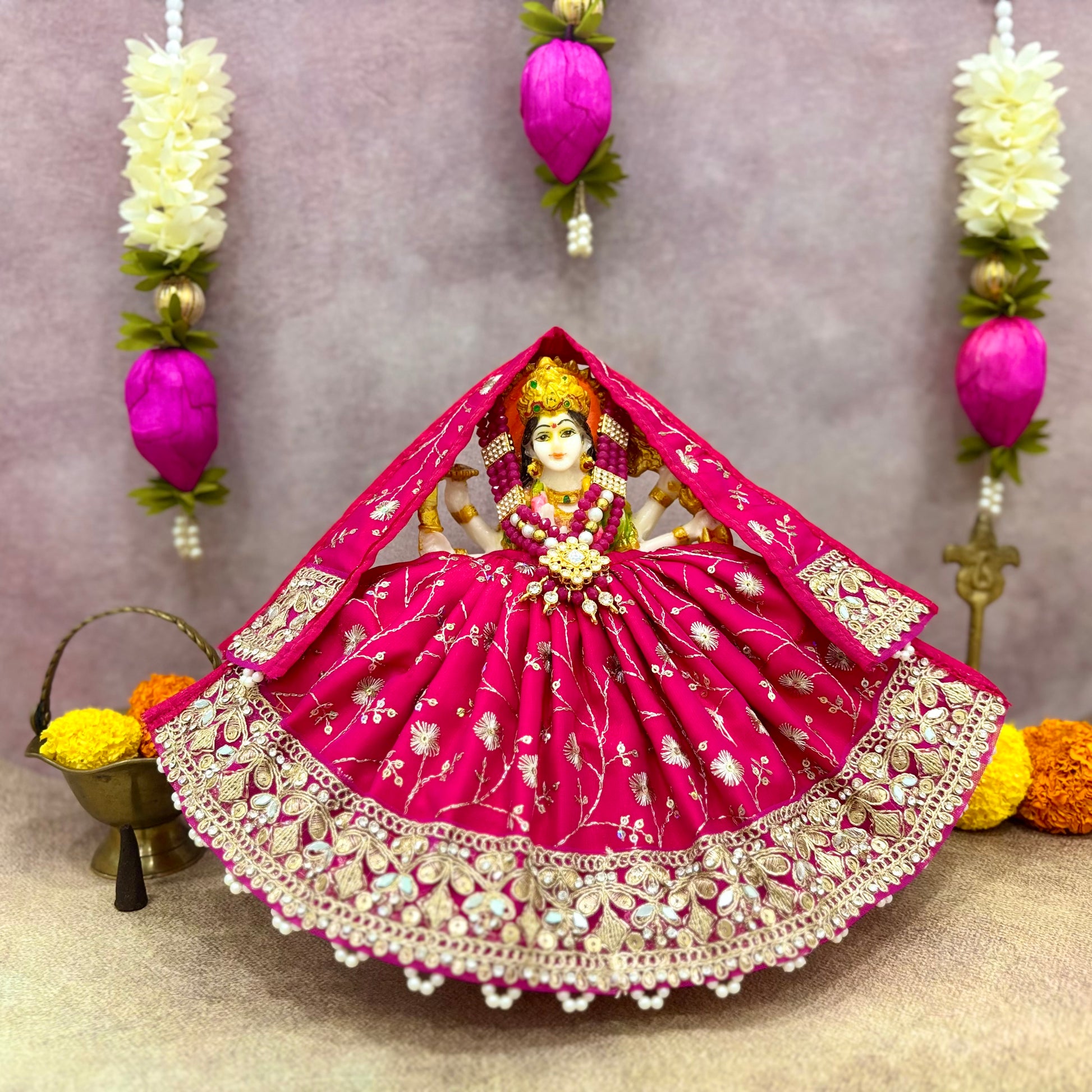 Rani Shringarika Mata Rani Dress