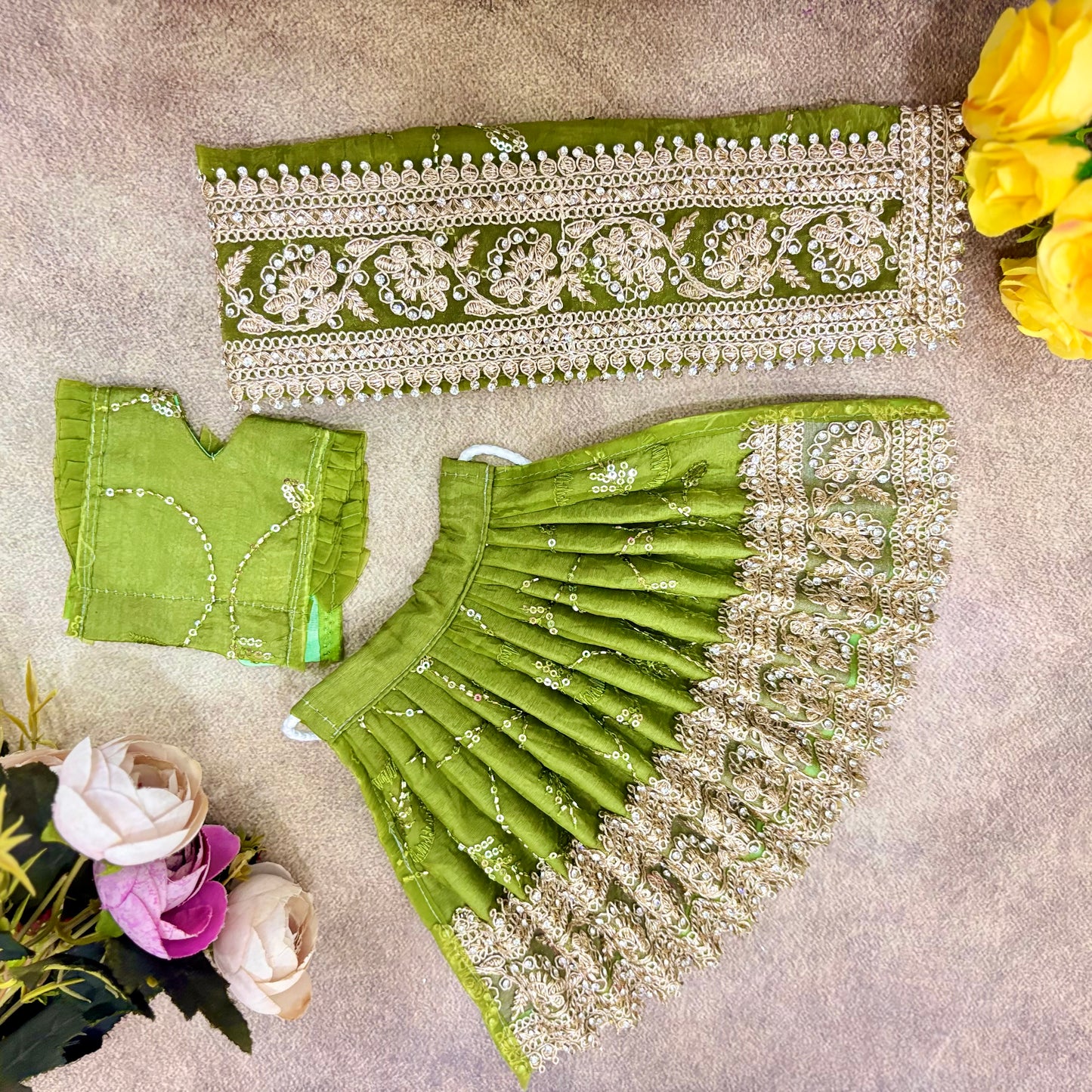 Harit Sobhaa Mata Rani Dress