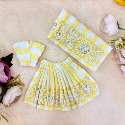 Komal Tejas Radha Krishna Dress