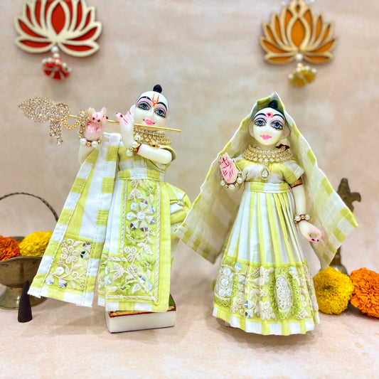 Komal Tejas Radha Krishna Dress