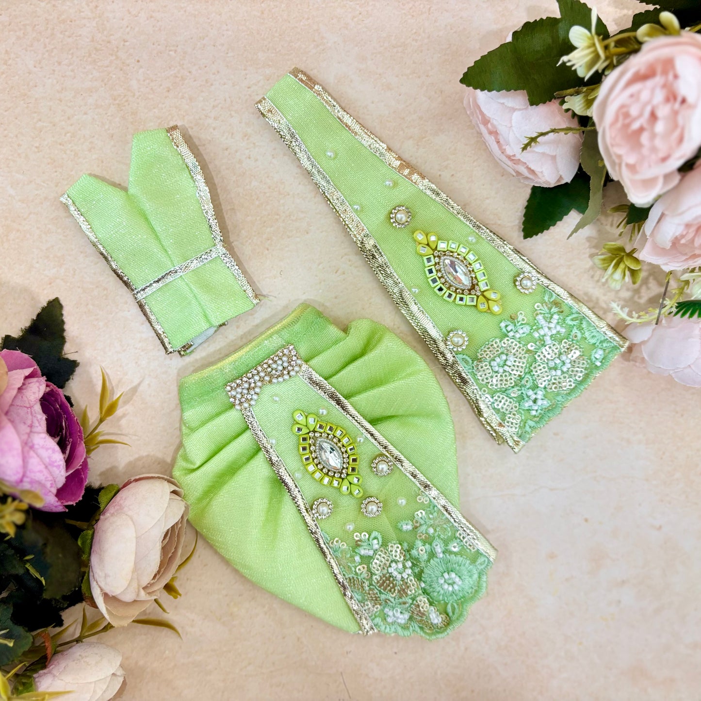 Harii Vaibhav Radha Krishna Dress