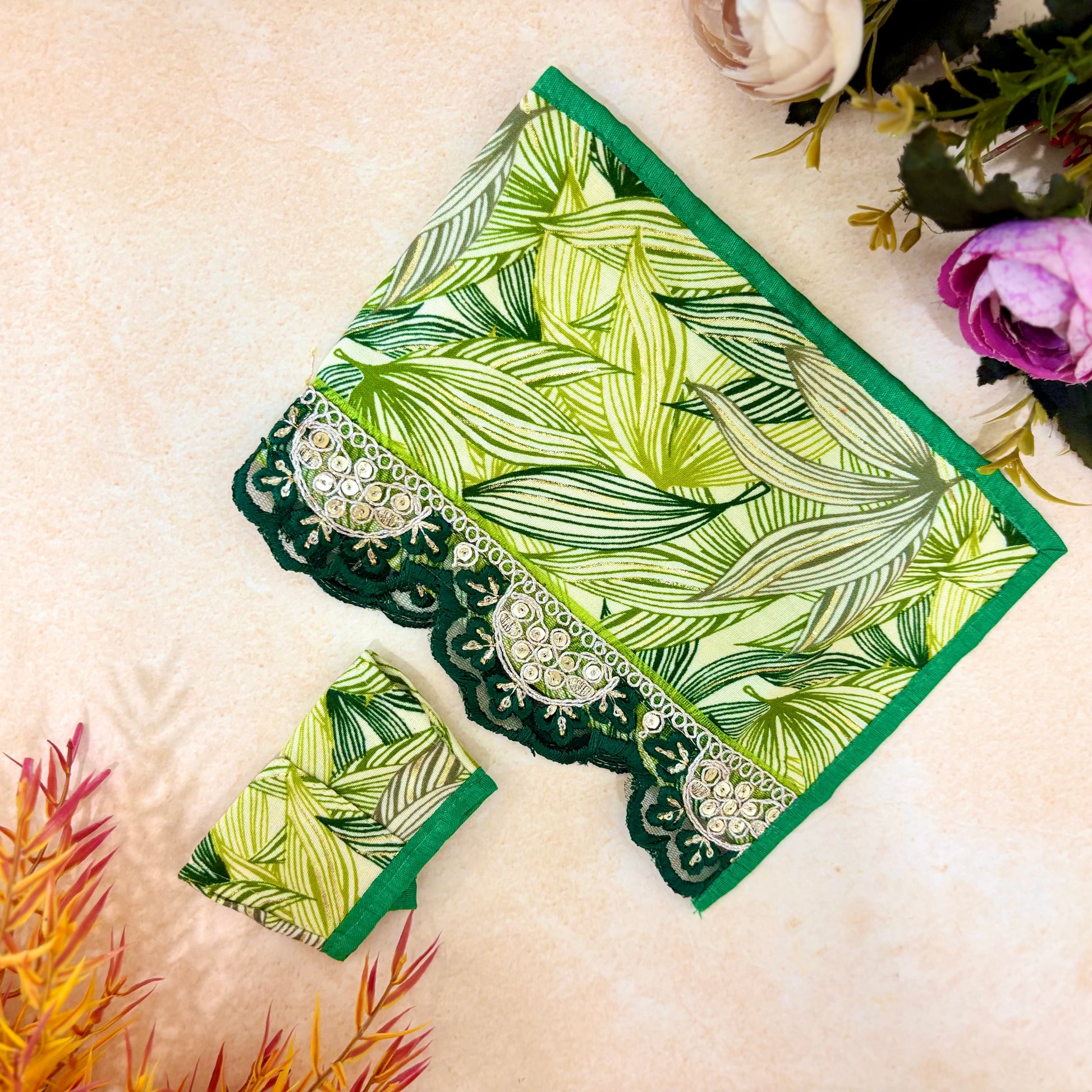 Hari Aanand Radha Krishna Dress