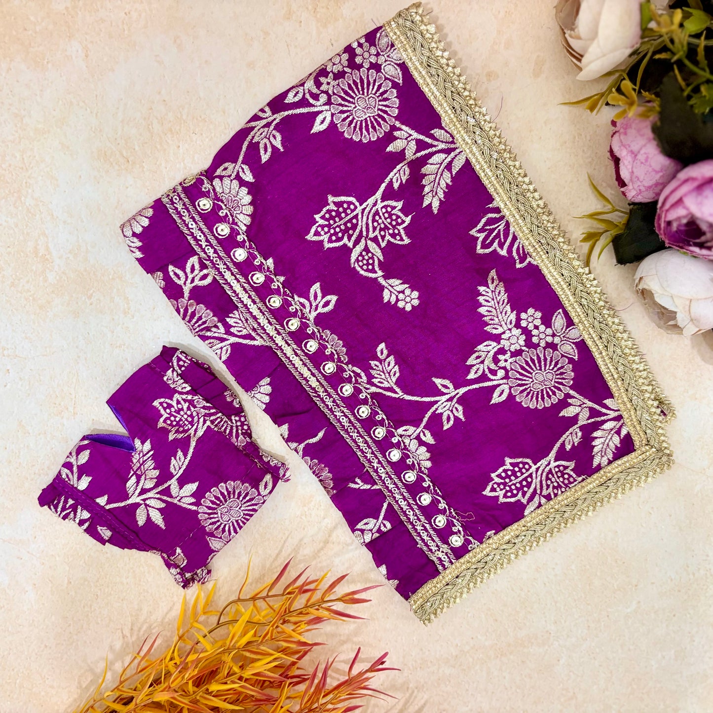 Madhur raas Mata Rani Dress