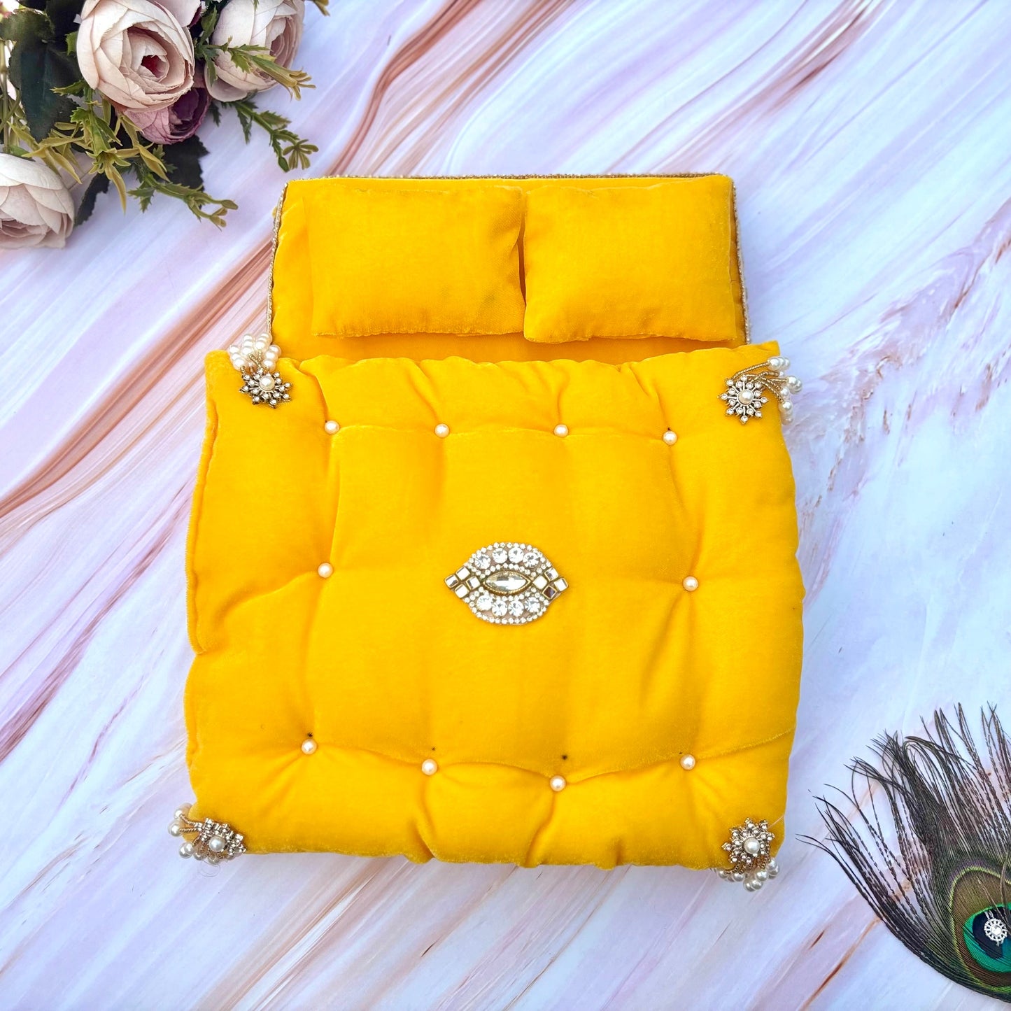 Kanakavishram Velvet Laddu Gopal Bedding Set