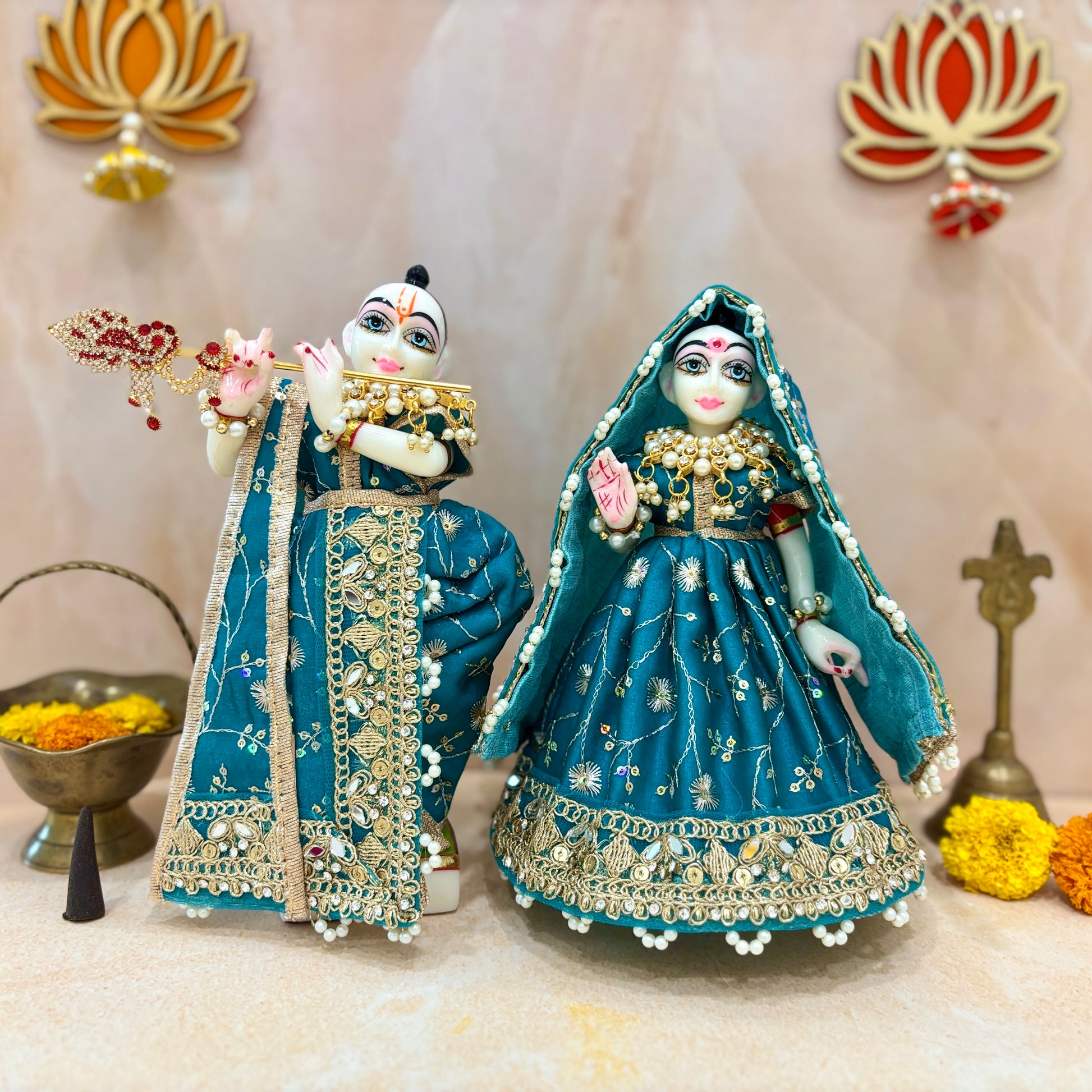 Gopeshwar Radhe Krishna Dress