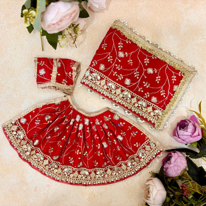 Shrivallabh Radhe Krishna Dress