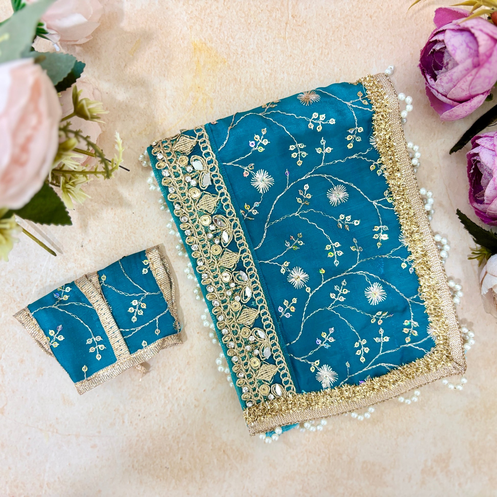 Gopeshwar Radhe Krishna Dress