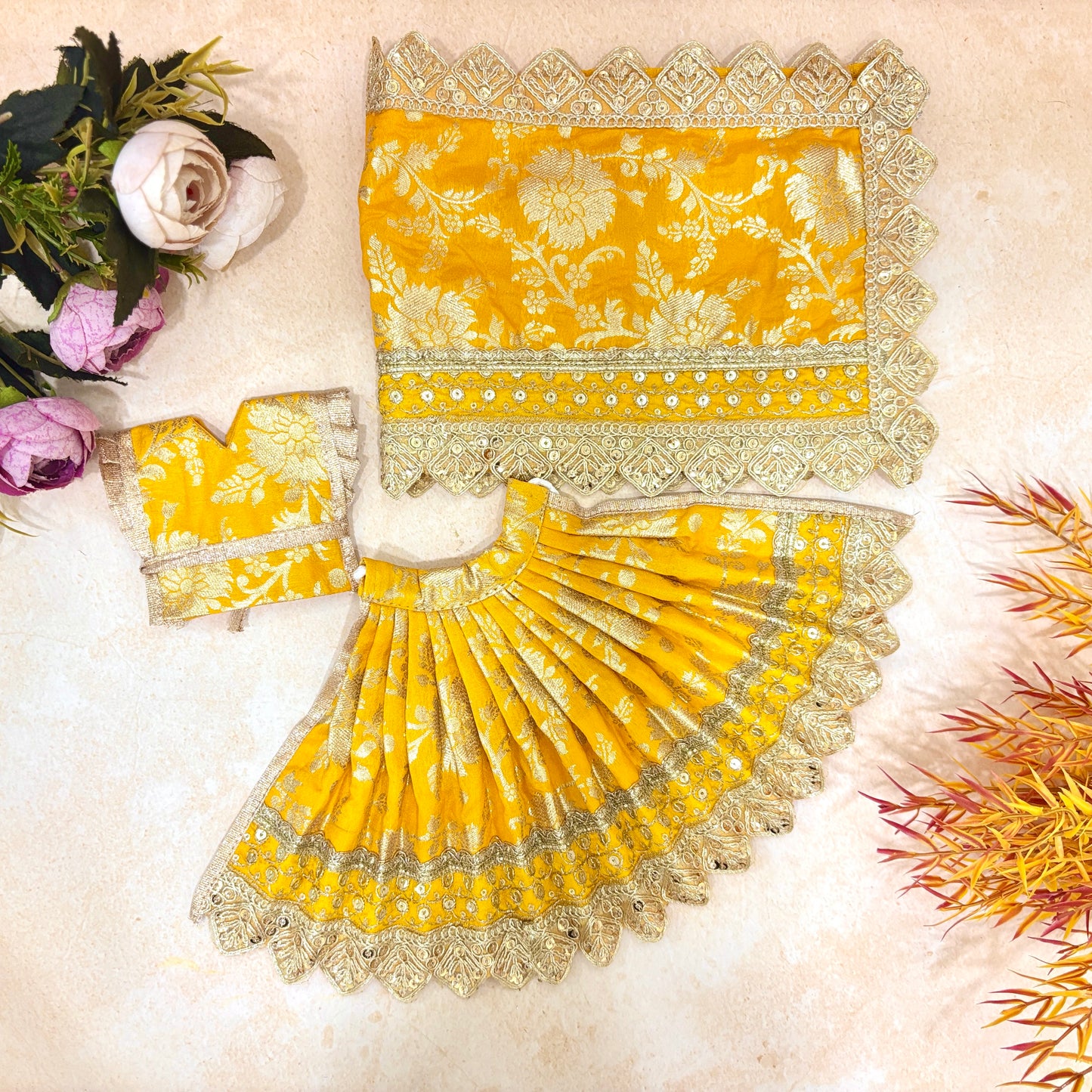 Radheshwar Radhe Krishna Dress