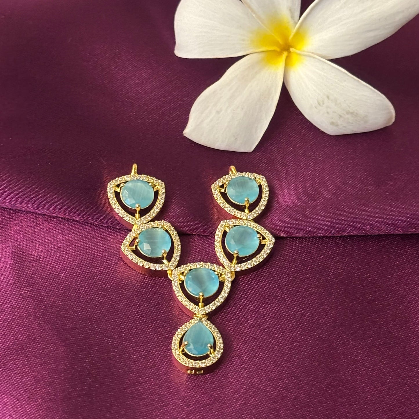 Jalprabha Aqua Necklace