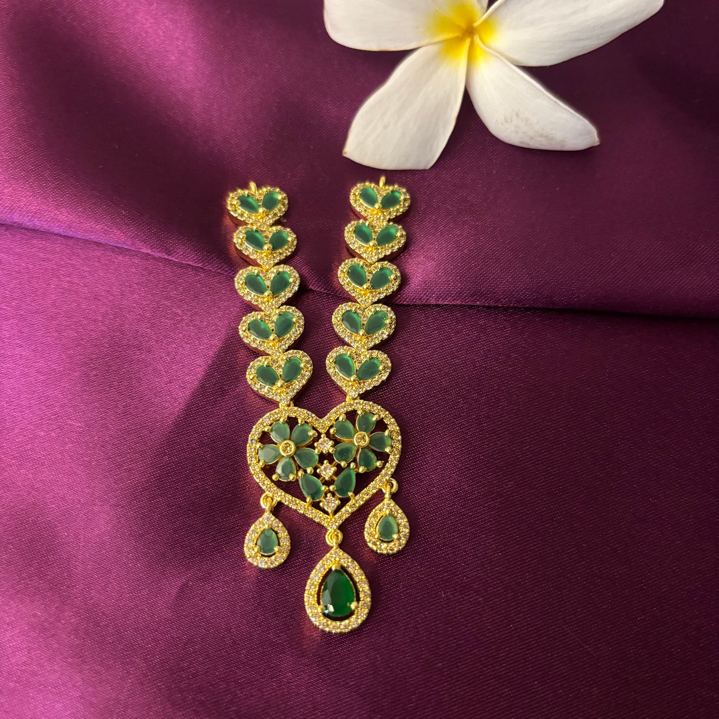 Haripriya Emerald Necklace