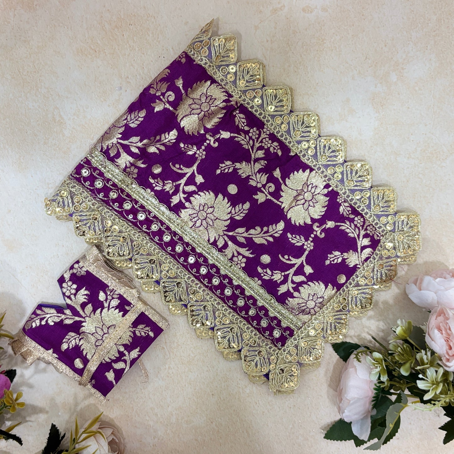 Divyarajwadi Radhe Krishna Dress