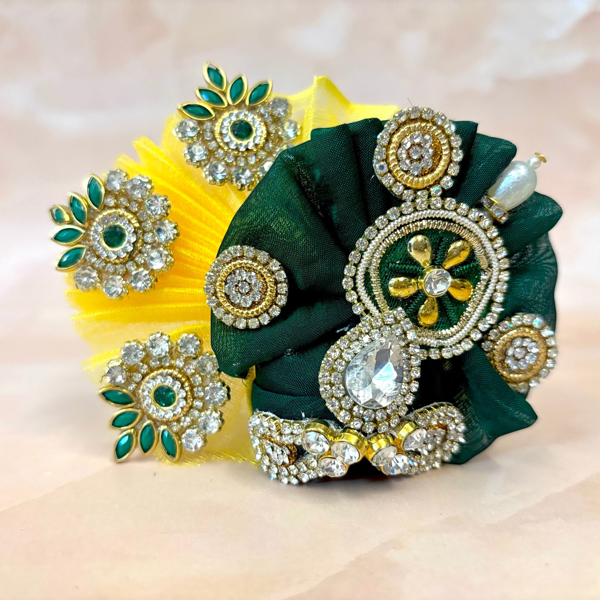 Peet Harit Kundan Laddu Gopal Dress