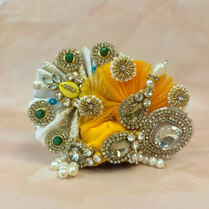 Girdhar Laddu Gopal Dress