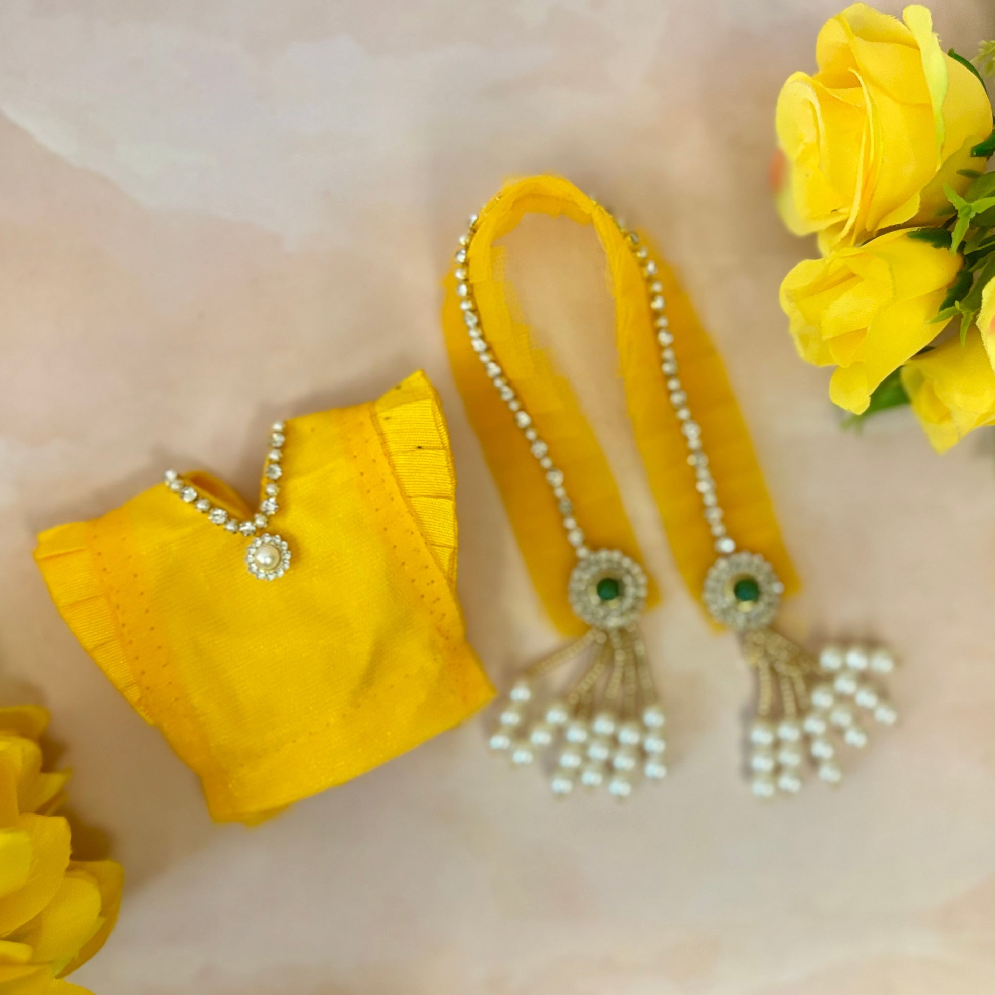Girdhar Laddu Gopal Dress