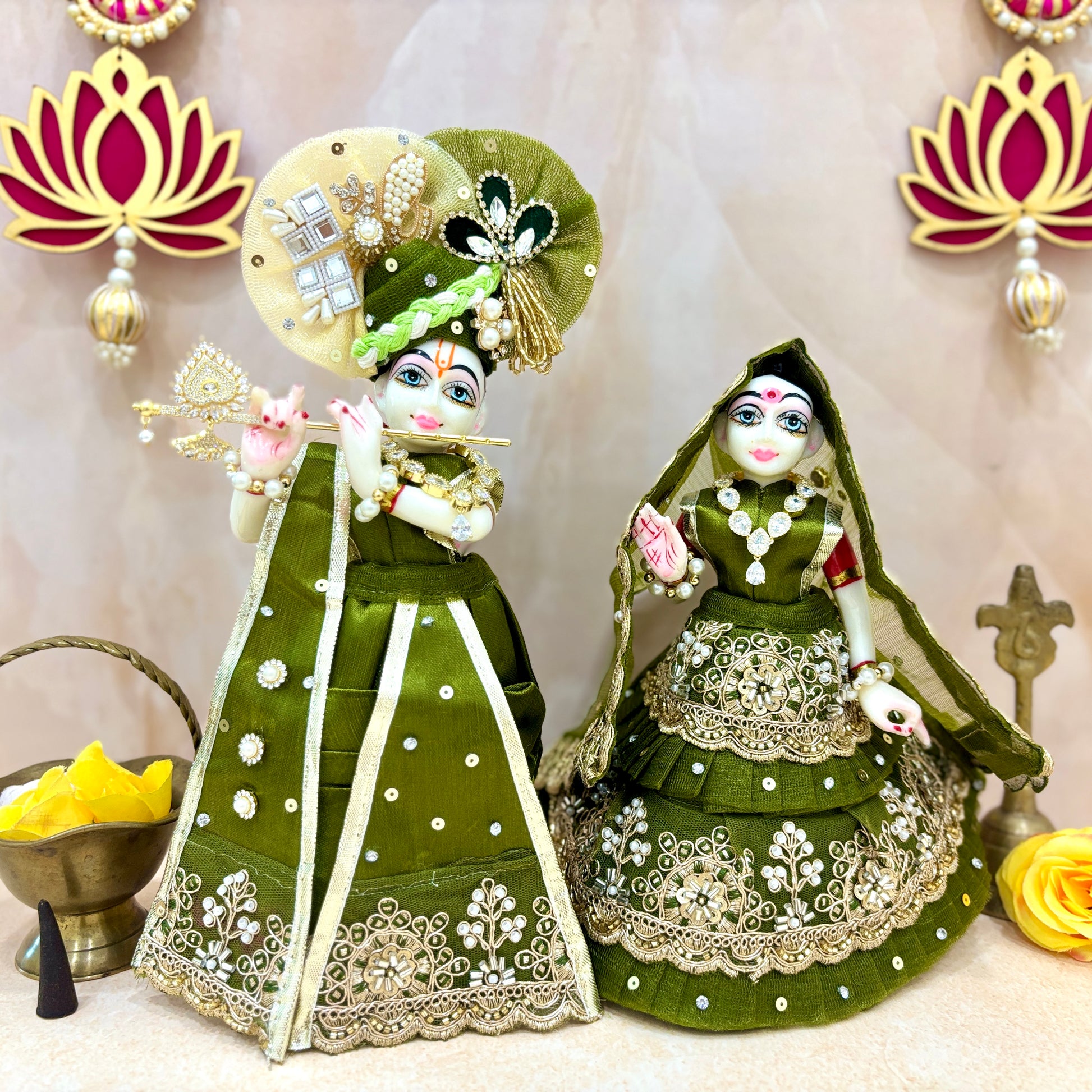 Hariyli Yugal Radhe Krishna Dress