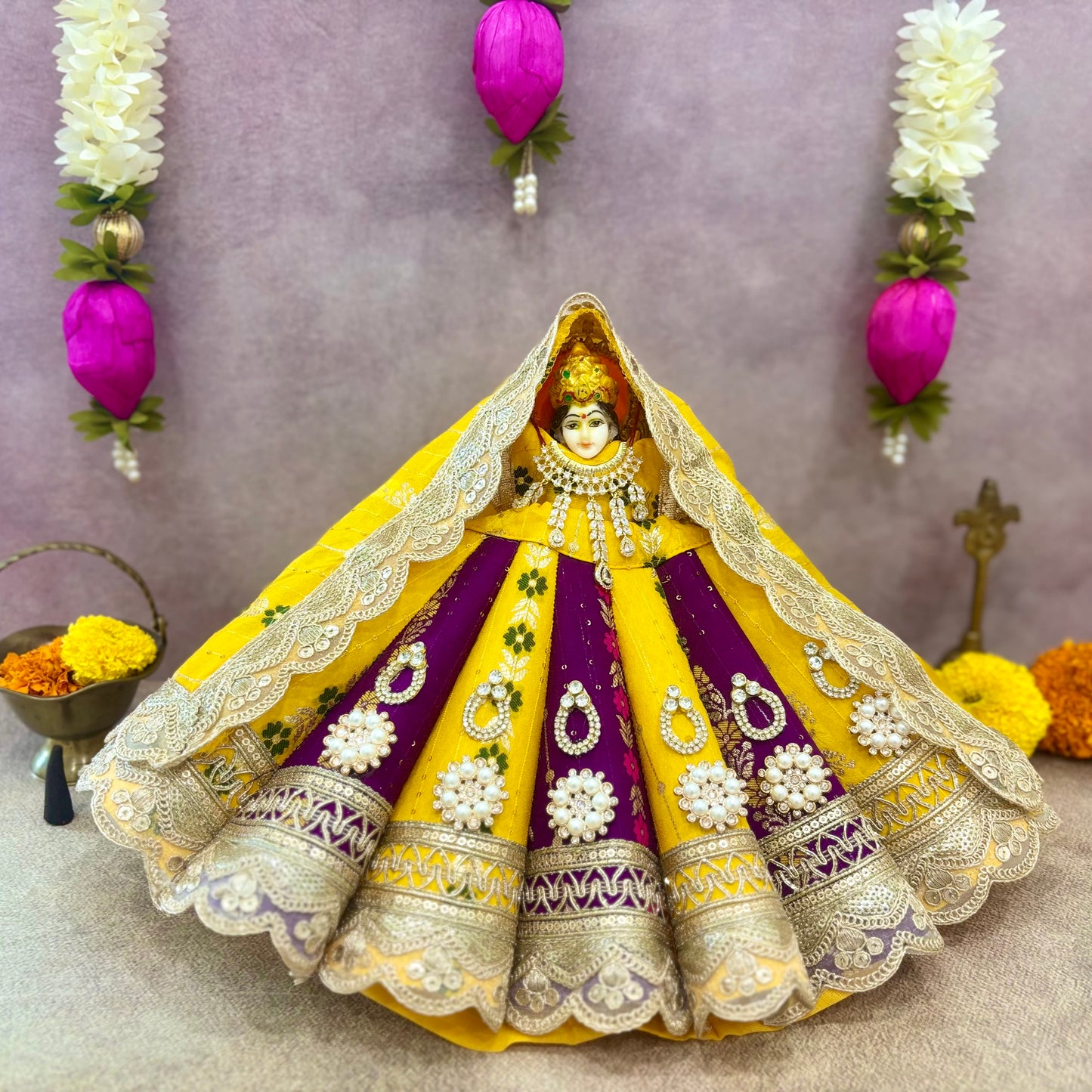 Vilas Shringar Mata Rani Dress
