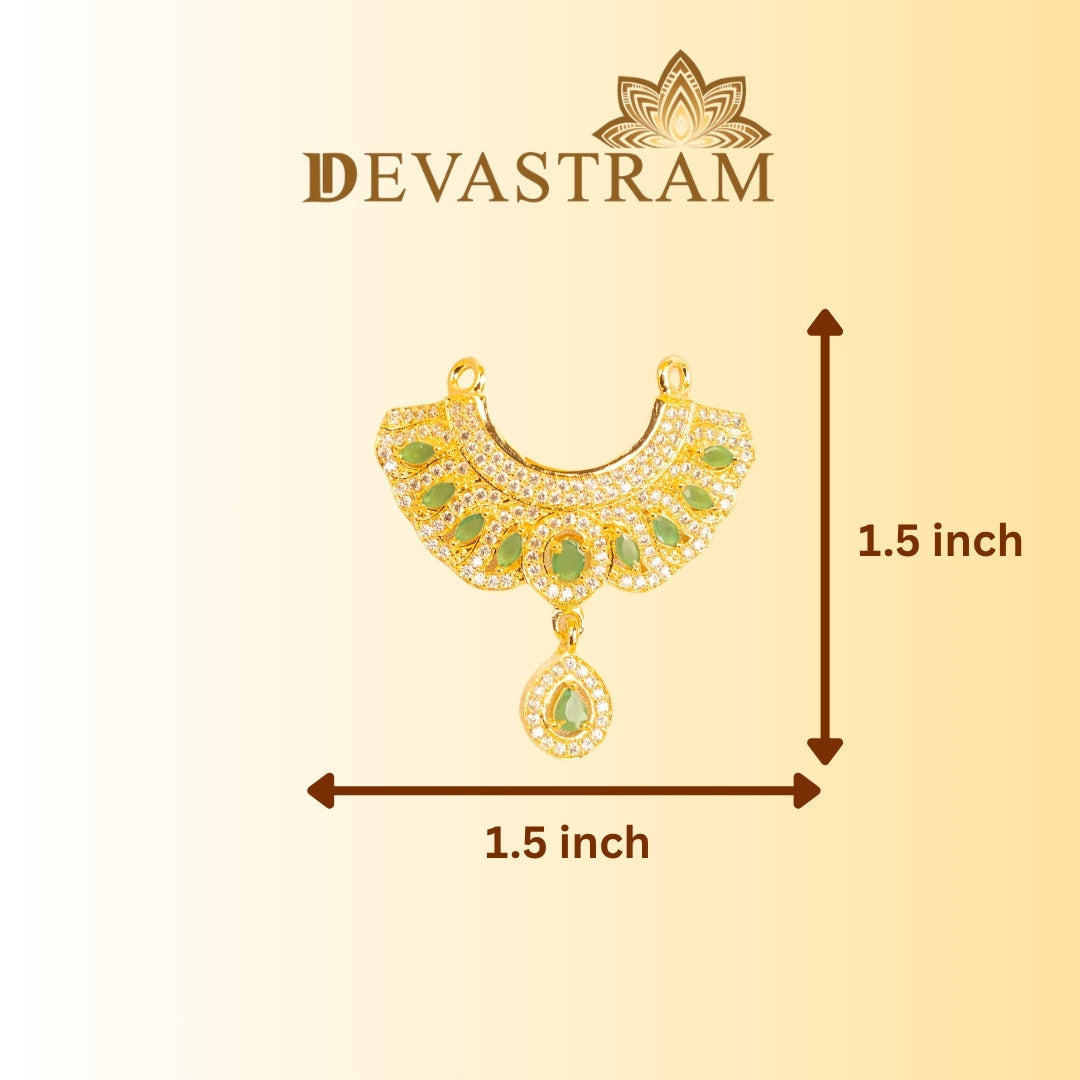 Gold necklace with green stones and measurement details on a beige background 