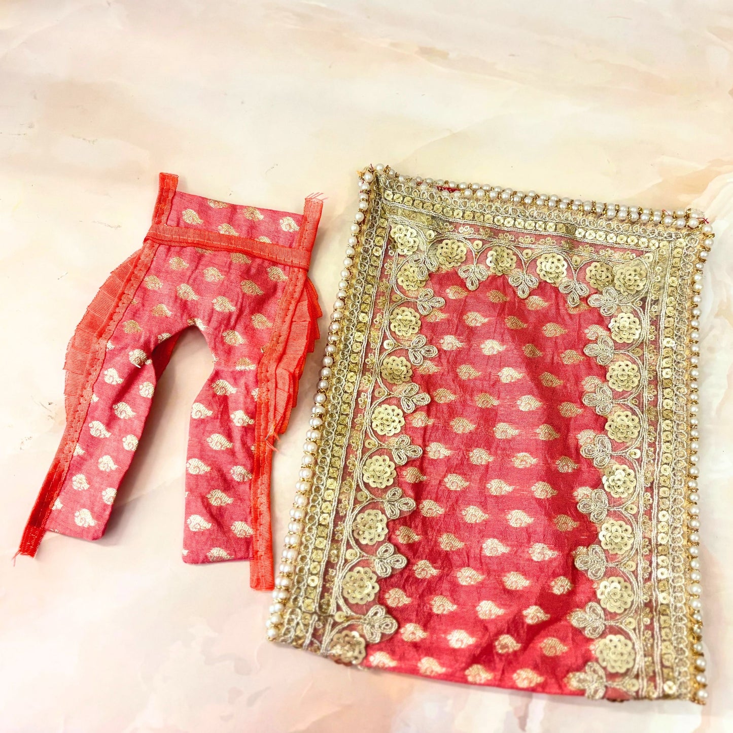 Komalprabhā Mata Rani Dress