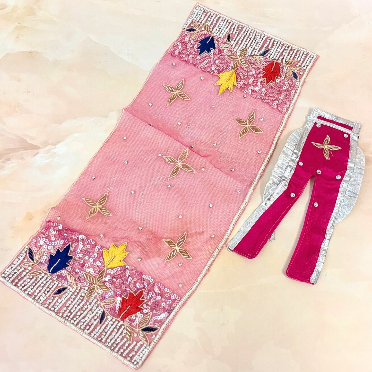 Rajshobhā Radha Krishna Dress