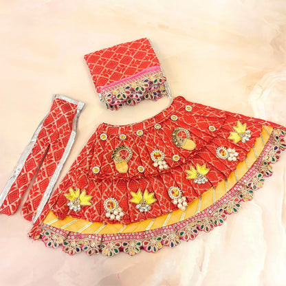 Raktavarnā Radha Krishna Dress