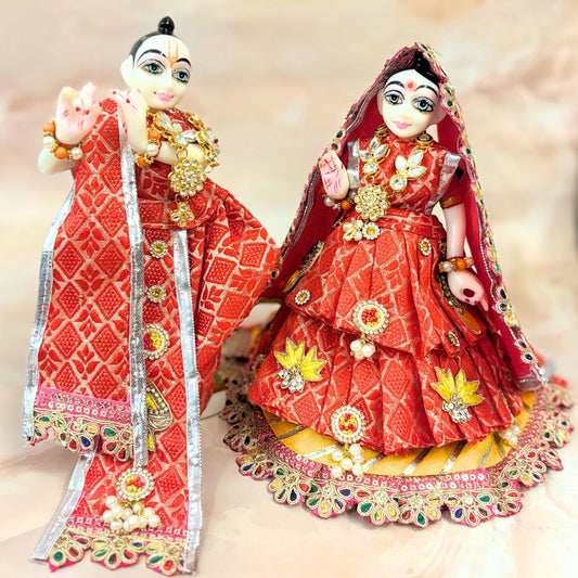 Raktavarnā Radha Krishna Dress